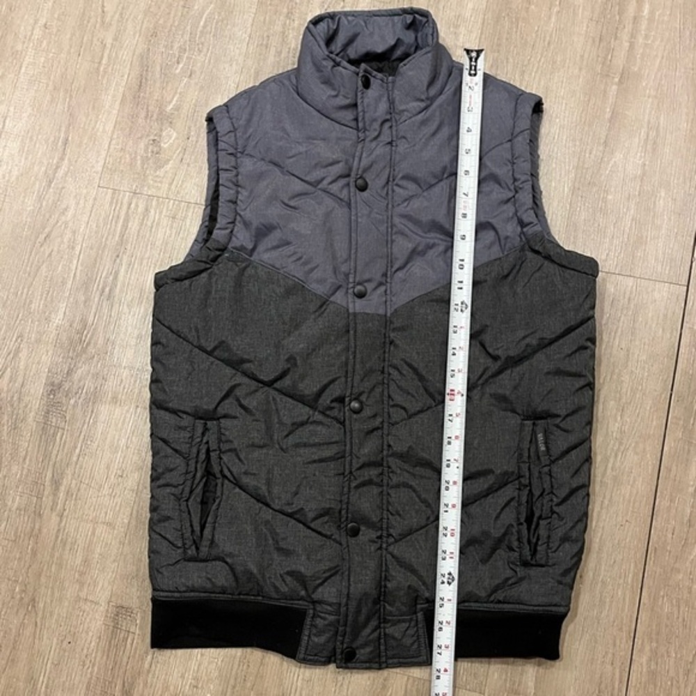 Valor Collective Gray Retro Puffer Vest Medium - Picture 3 of 10